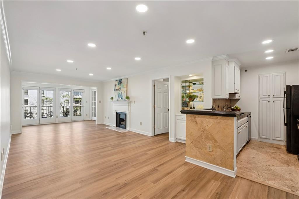 3201 Lenox Road Northeast, Unit 26 Atlanta, GA 30324 - Photo 14 of 52