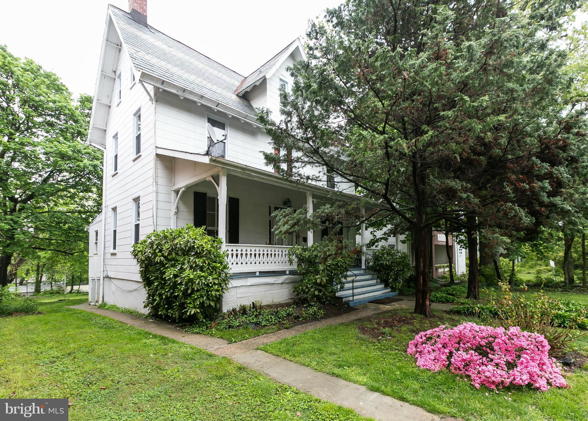4135 Roland Avenue Baltimore, MD 21211 - Photo 1 of 21 Exterior (Front)