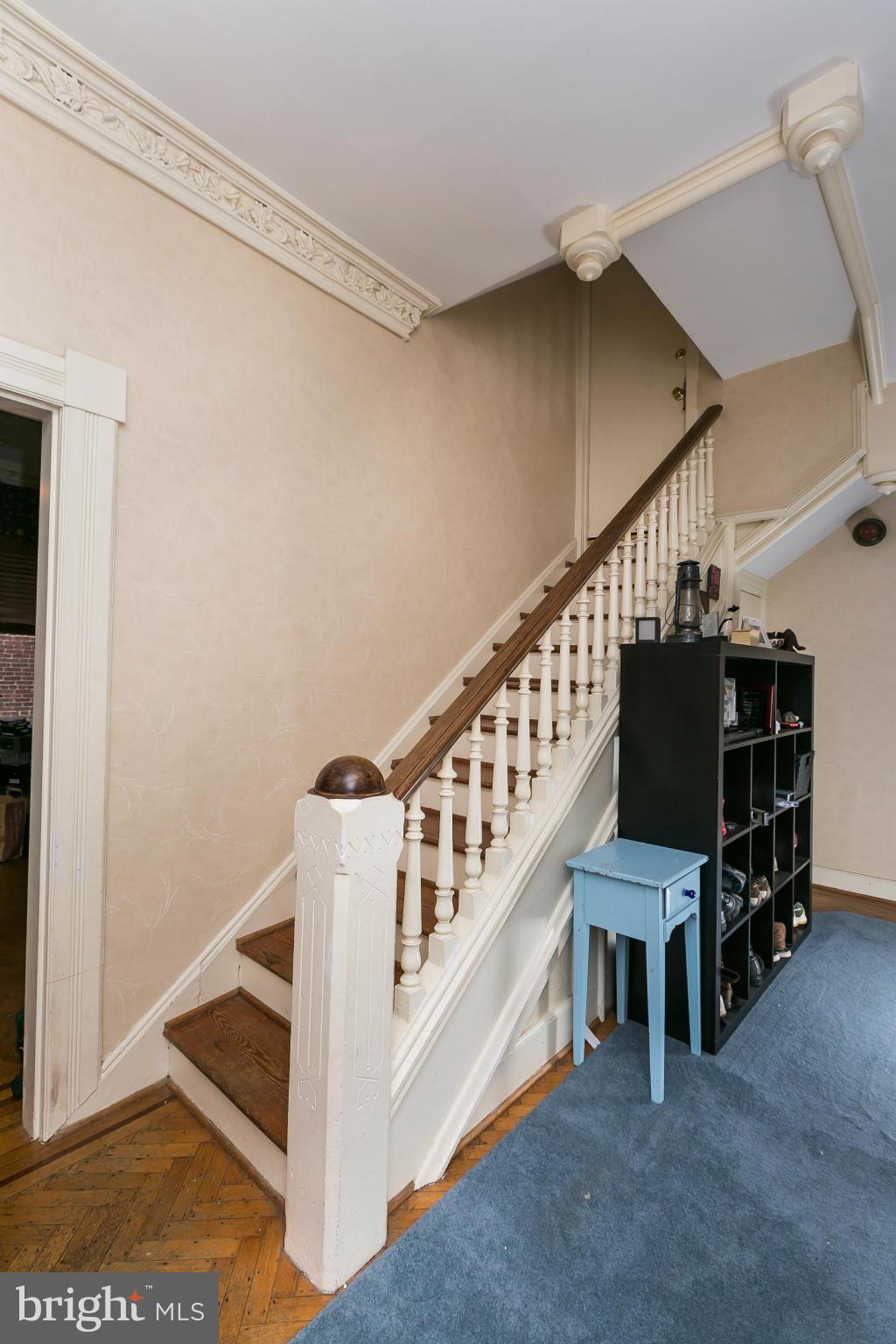 4135 Roland Avenue Baltimore, MD 21211 - Photo 5 of 21 foyer