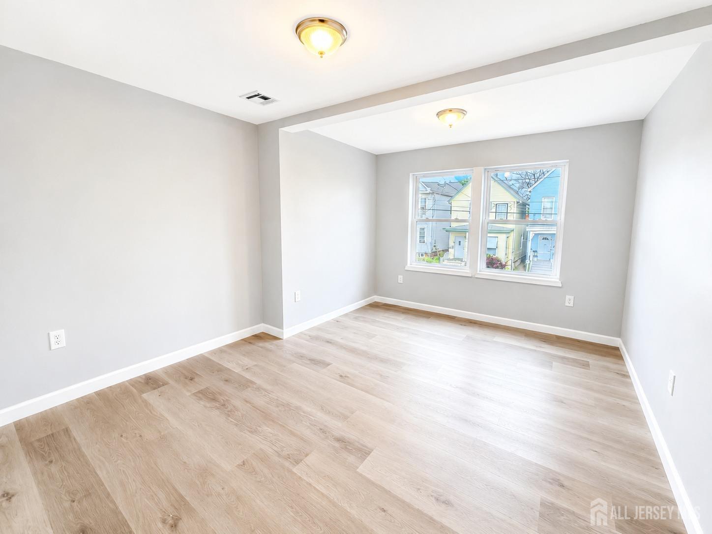 273 Oak Street, Unit 2 Perth Amboy, NJ 08861 - Photo 6 of 15