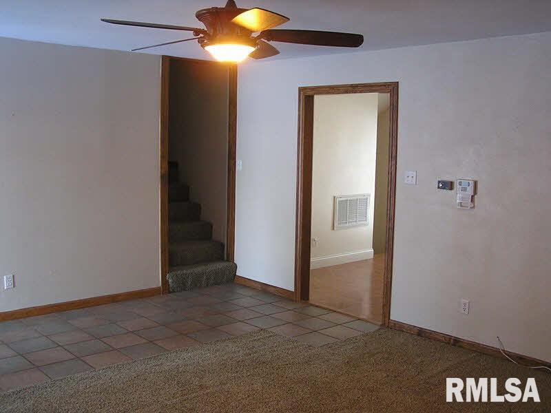 103 Fairway Vista Road Murphysboro, IL 62966 - Photo 3 of 20