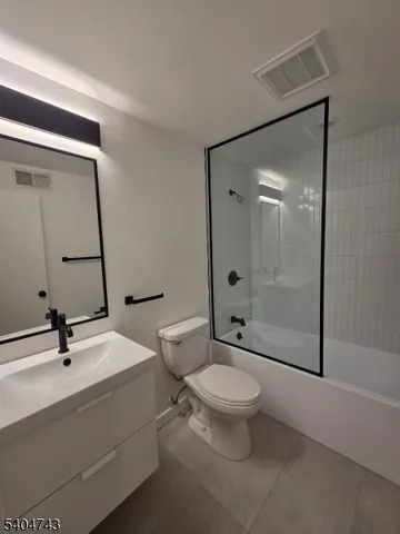 $3,400 | 73 MacArthur Avenue, Lodi, NJ 07644