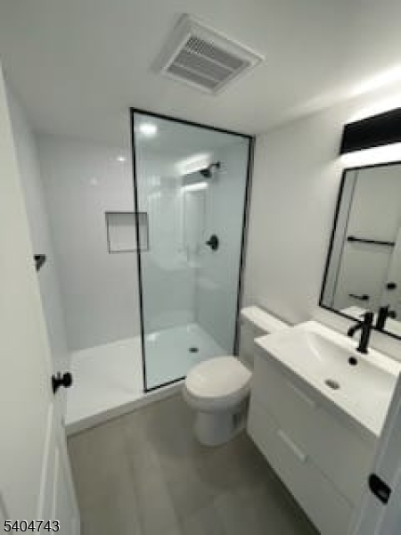 73 MacArthur Avenue Lodi, NJ 07644 - Photo 13 of 15