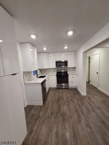 $3,400 | 73 MacArthur Avenue, Lodi, NJ 07644