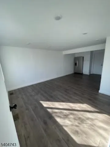 $3,400 | 73 MacArthur Avenue, Lodi, NJ 07644