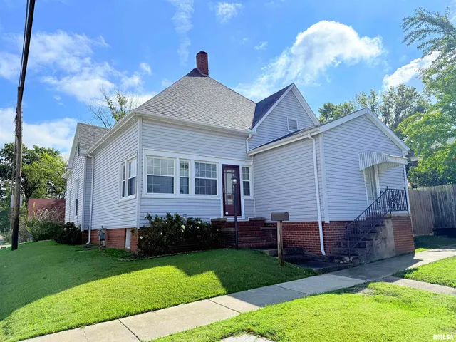 $94,000 | 18 South Mill Street, Harrisburg, IL 62946