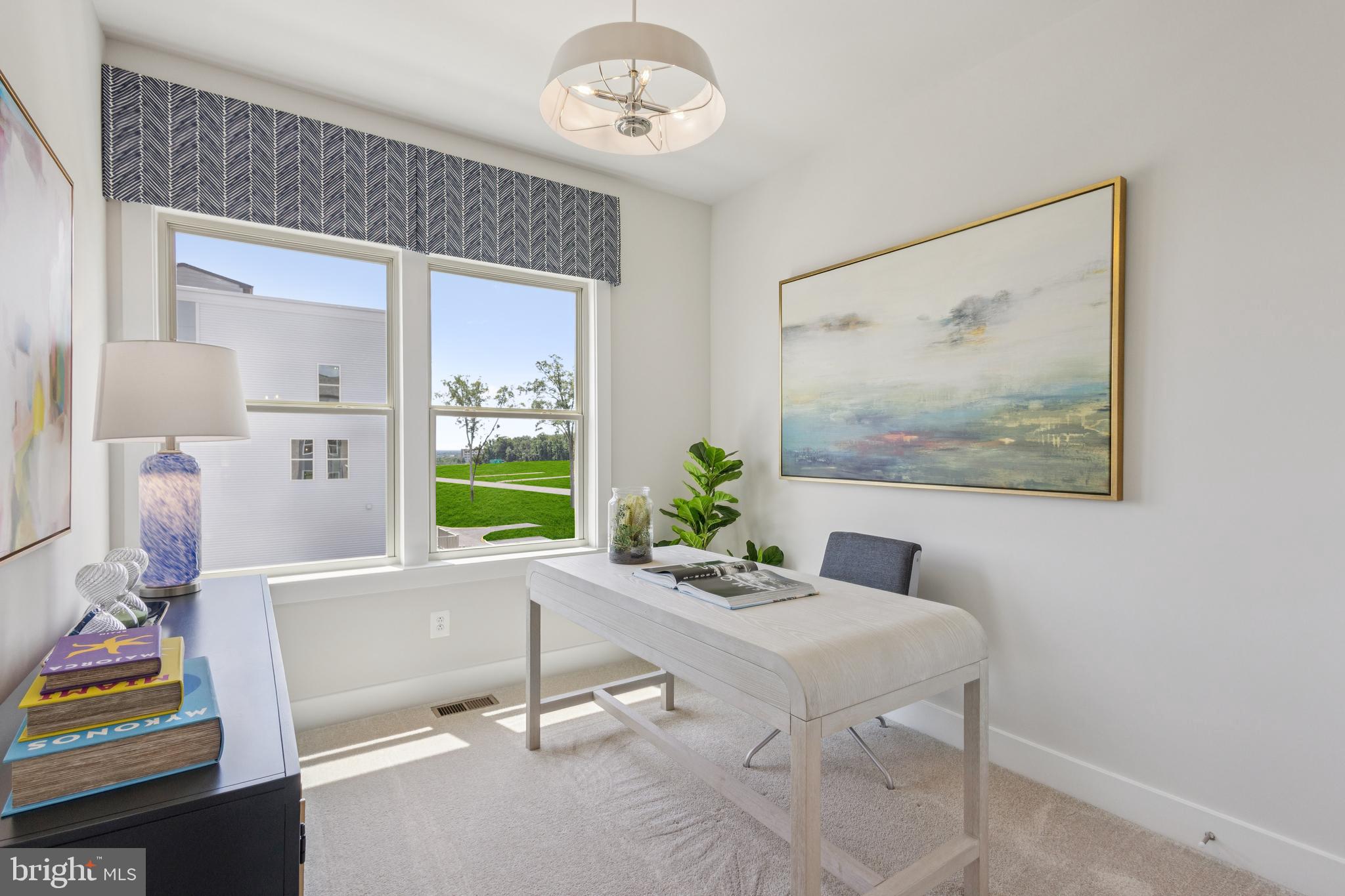 3803 Shale Ridge Road Woodbridge, VA 22193 - Photo 14 of 23 a living room with furniture and a large window
