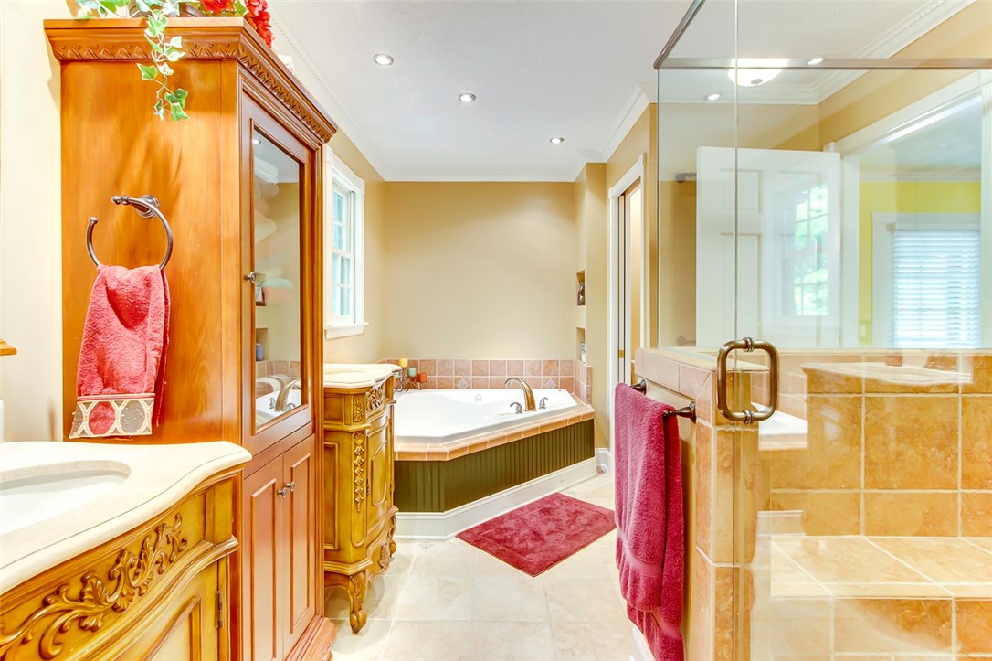341 Forest Cove Road Anderson, SC 29626 - Photo 13 of 47 Master Bath