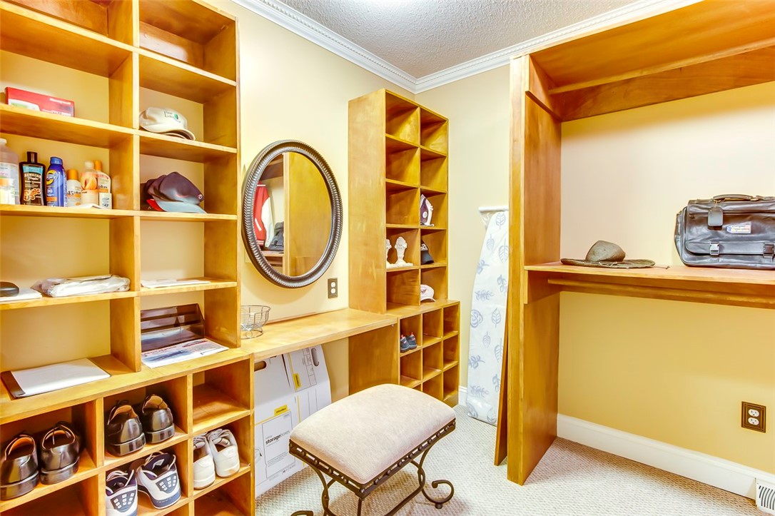 341 Forest Cove Road Anderson, SC 29626 - Photo 16 of 47 Master closet