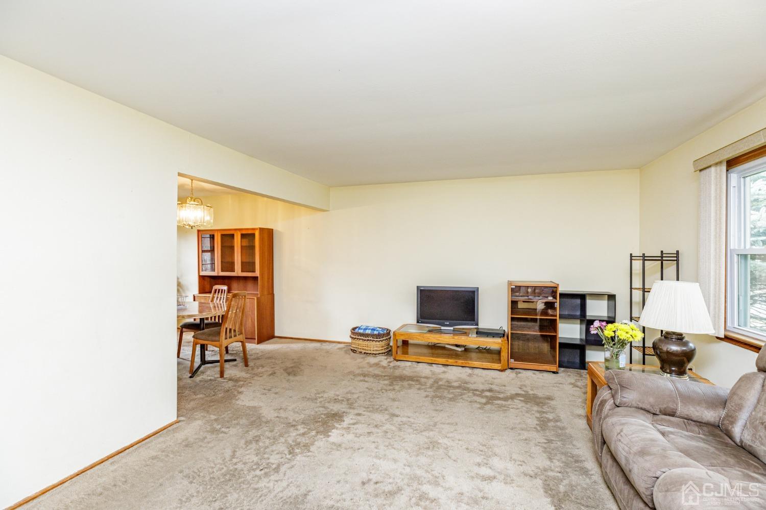 38 Marlin Avenue East Edison, NJ 08820 - Photo 4 of 36 a view of work space with furniture