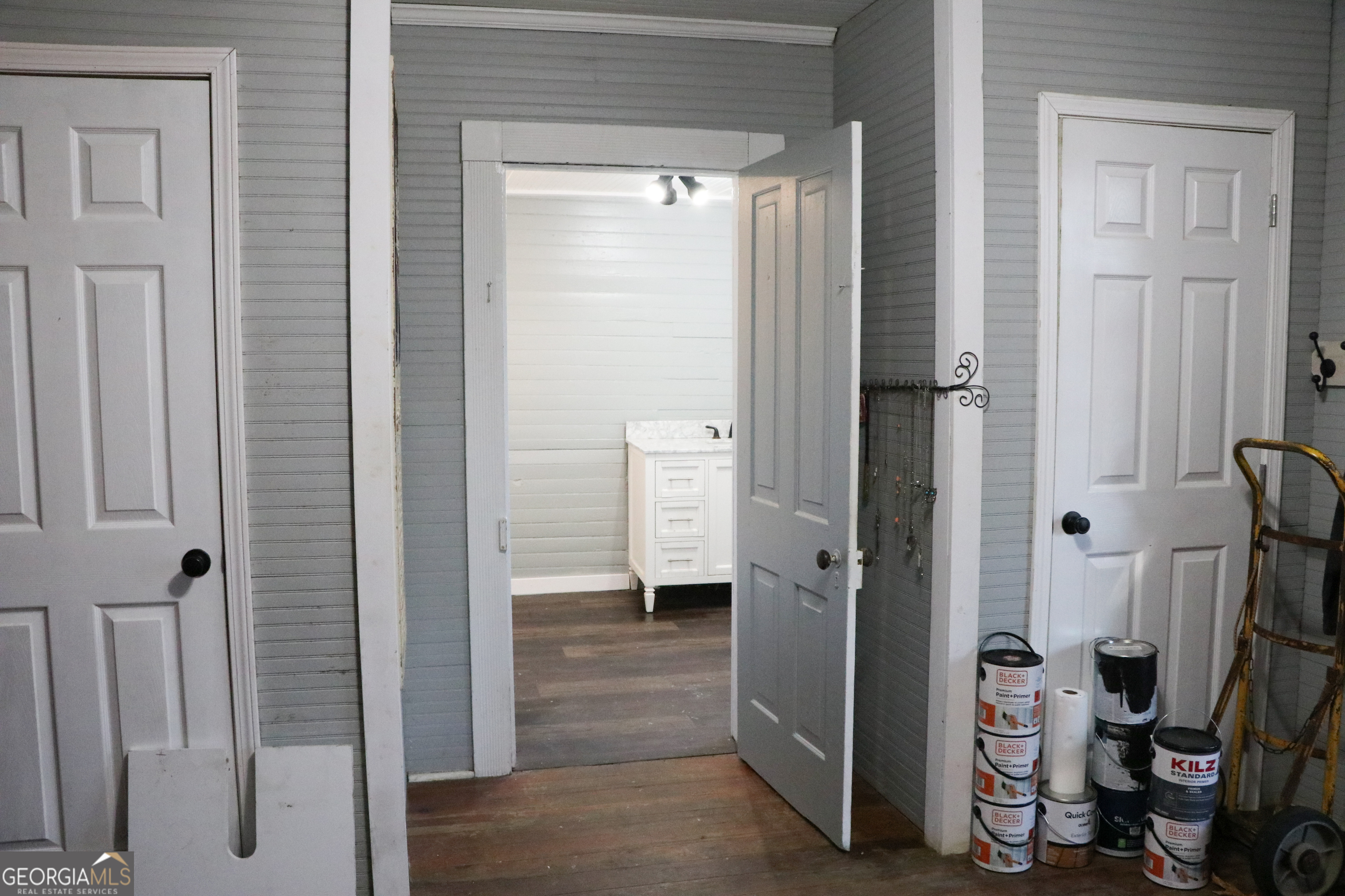 441 Lyerly Dam Road Lyerly, GA 30730 - Photo 49 of 80 a view of a bathroom with a tub and shower