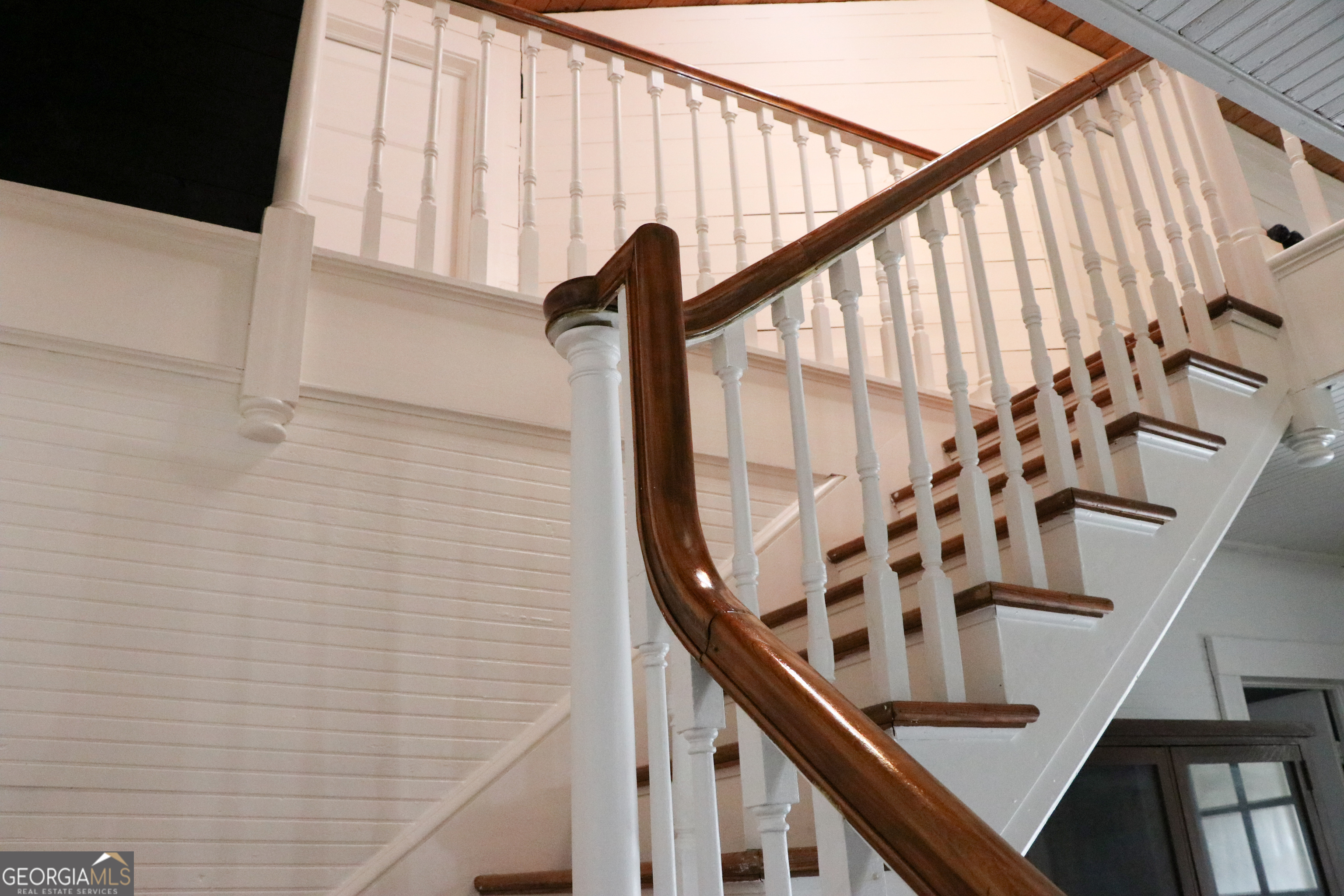 441 Lyerly Dam Road Lyerly, GA 30730 - Photo 51 of 80 a view of entryway with wooden floor