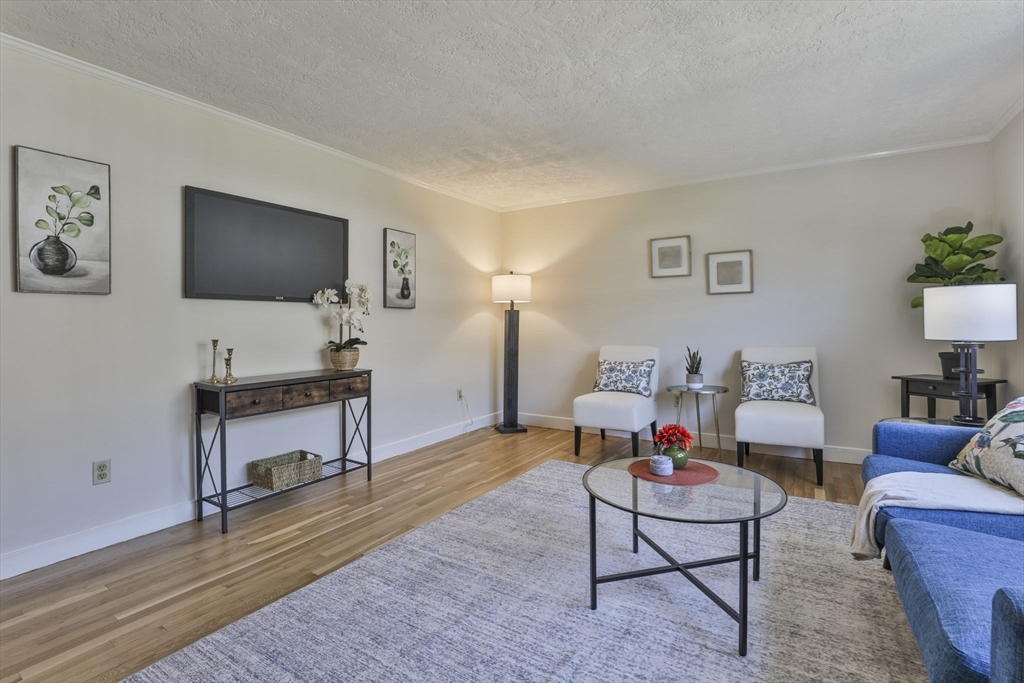 21 Westerly Street, Unit 3 Wellesley, MA 02482 - Photo 7 of 41