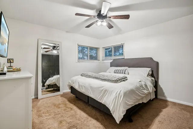 $2,950 | N45W24568 Lindsay Road, Pewaukee, WI 53072