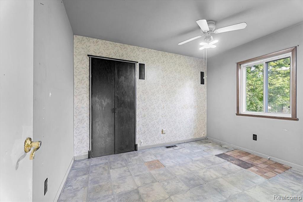 13440 Pardee Road Taylor, MI 48180 - Photo 13 of 25