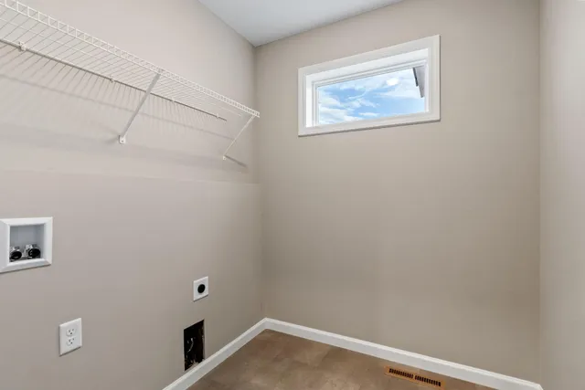 $459,900 | 908 Pine Vale Avenue, Somerset, WI 54025