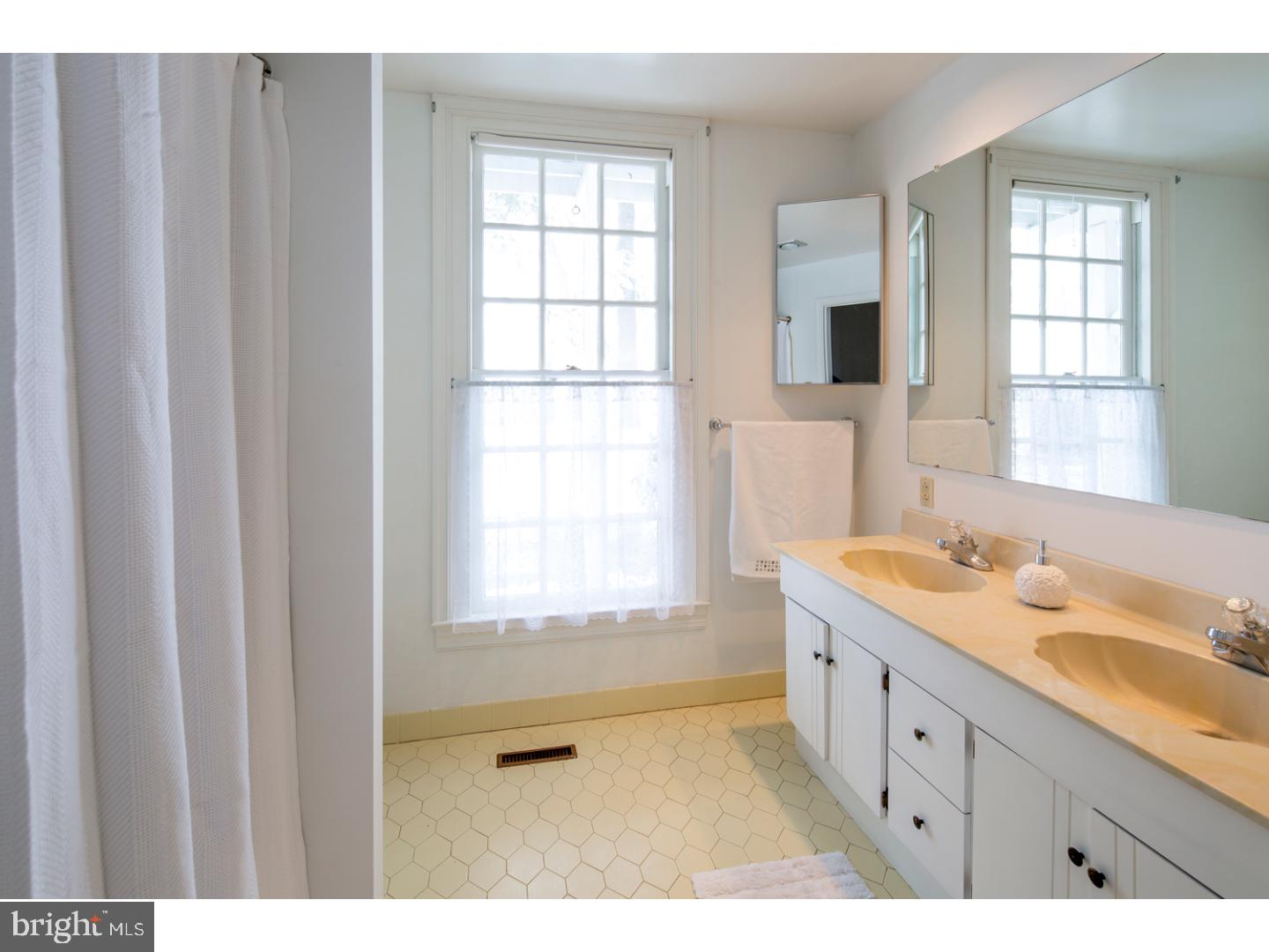 735 Conestoga Road Bryn Mawr, PA 19010 - Photo 16 of 23