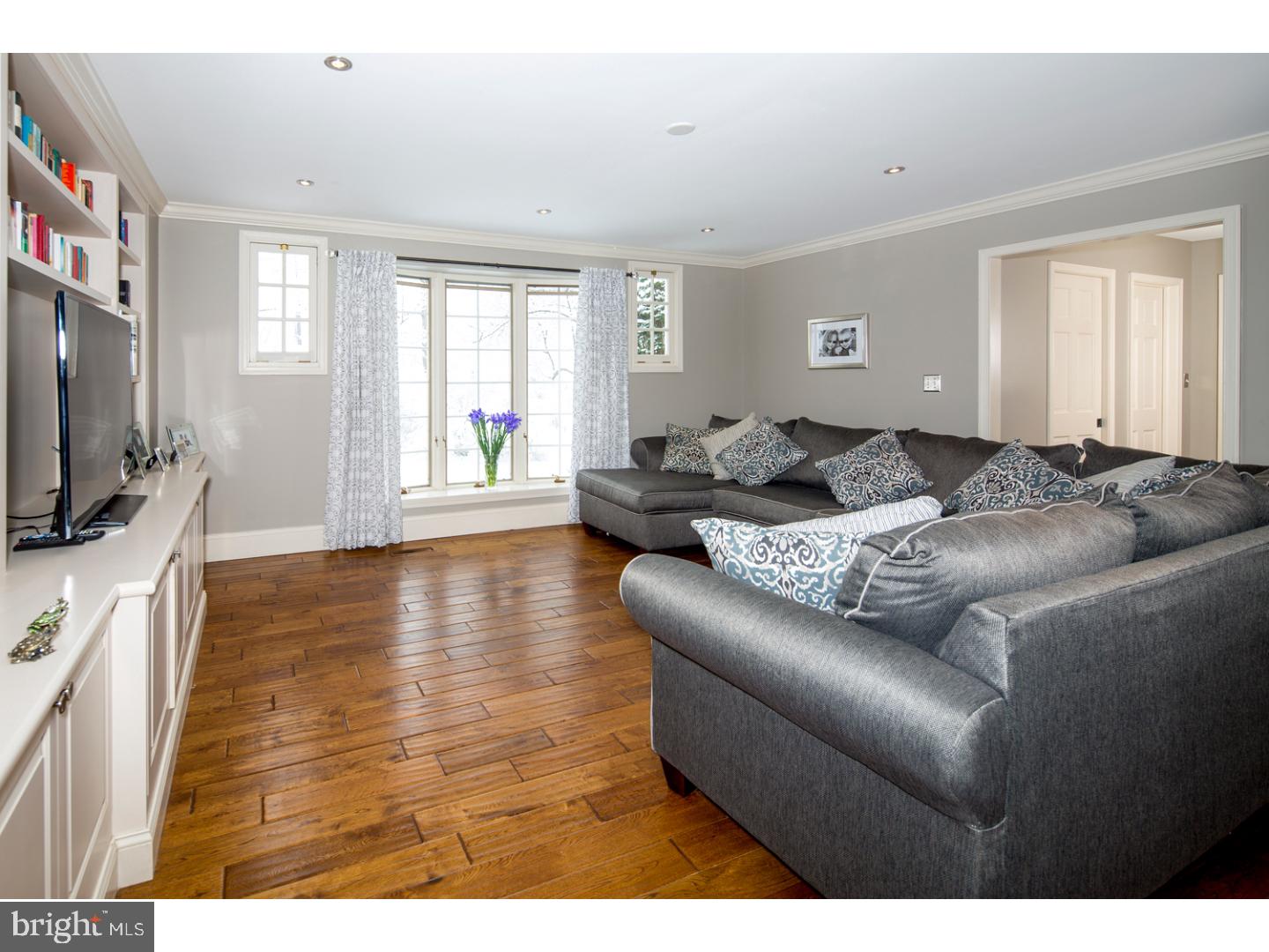 735 Conestoga Road Bryn Mawr, PA 19010 - Photo 3 of 23