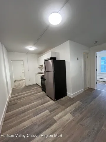 $2,300 | 191 North Hamilton Street, Unit 2, Poughkeepsie, NY 12601