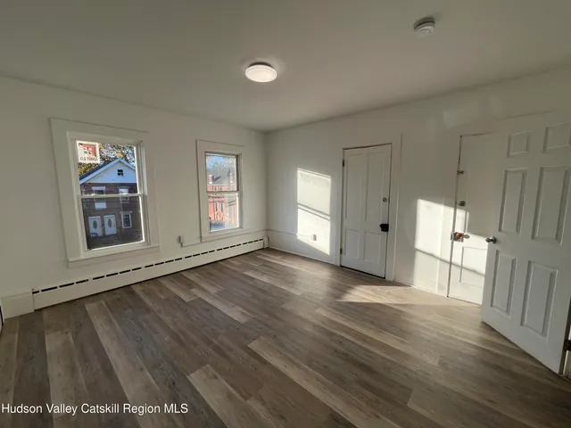 $2,300 | 191 North Hamilton Street, Unit 2, Poughkeepsie, NY 12601