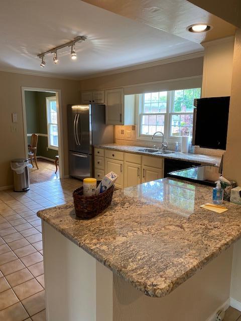 312 Highfield Road Salem, VA 24153 - Photo 6 of 16 Granite Counters