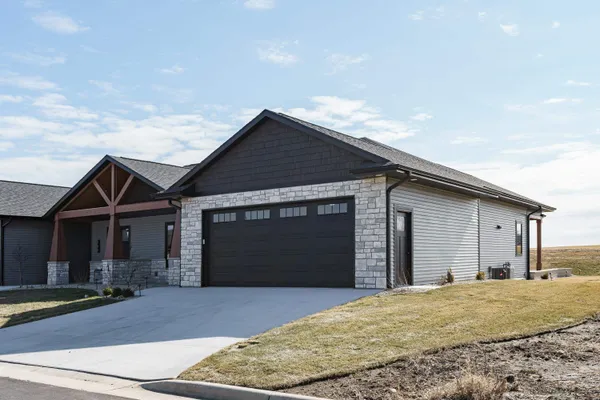 $539,900 | 353 Ridge View, Unit 11, Milton, WI 53563