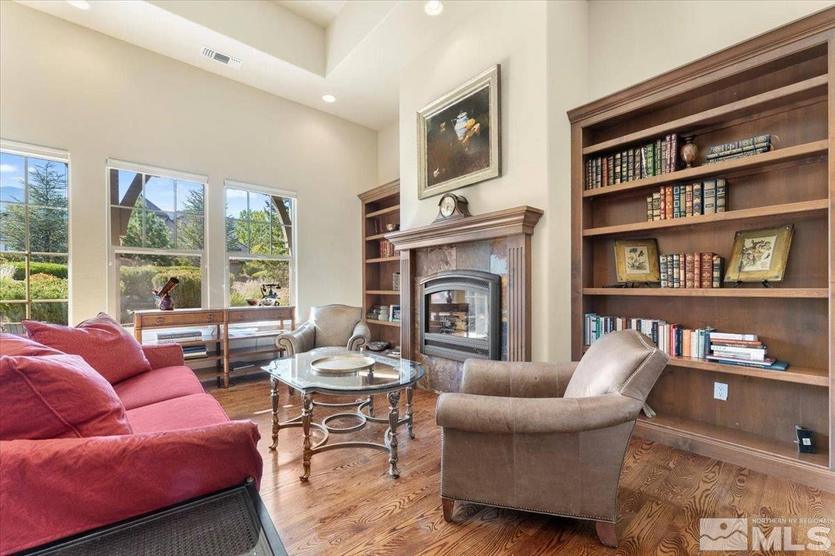 16840 Delacroix Reno, NV 89511 - Photo 5 of 34 Photo 5