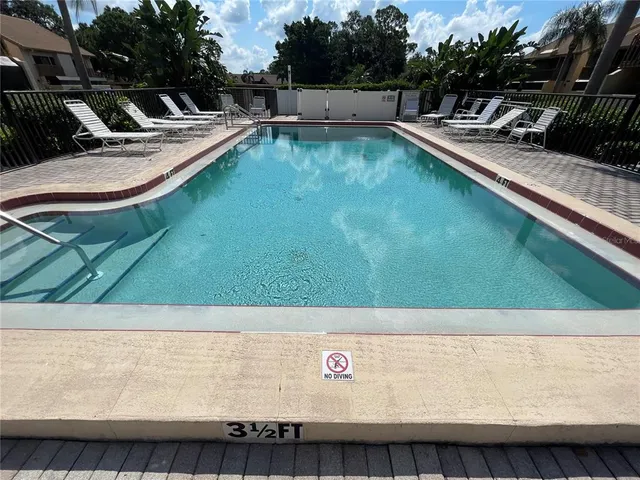 $268,000 | 3097 Willow Green Drive, Unit 32, Sarasota, FL 34235