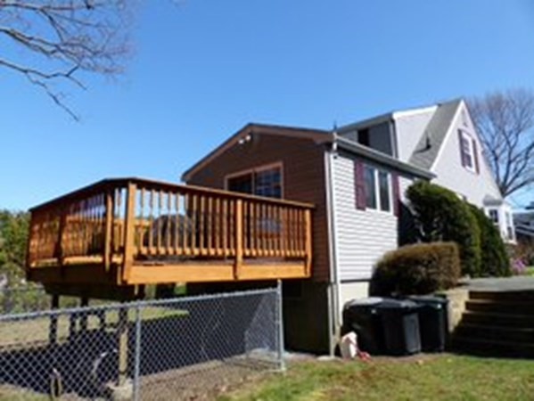 93 Grant Road Lynn, MA 01904 - Photo 4 of 31 Gallery Image 4