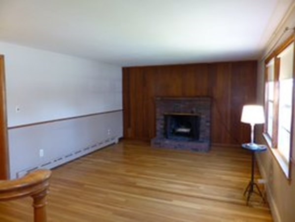 93 Grant Road Lynn, MA 01904 - Photo 6 of 31 Gallery Image 6