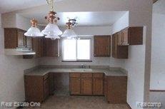 6618 Edgewood Drive Brighton, MI 48116 - Photo 8 of 25 Kitchen