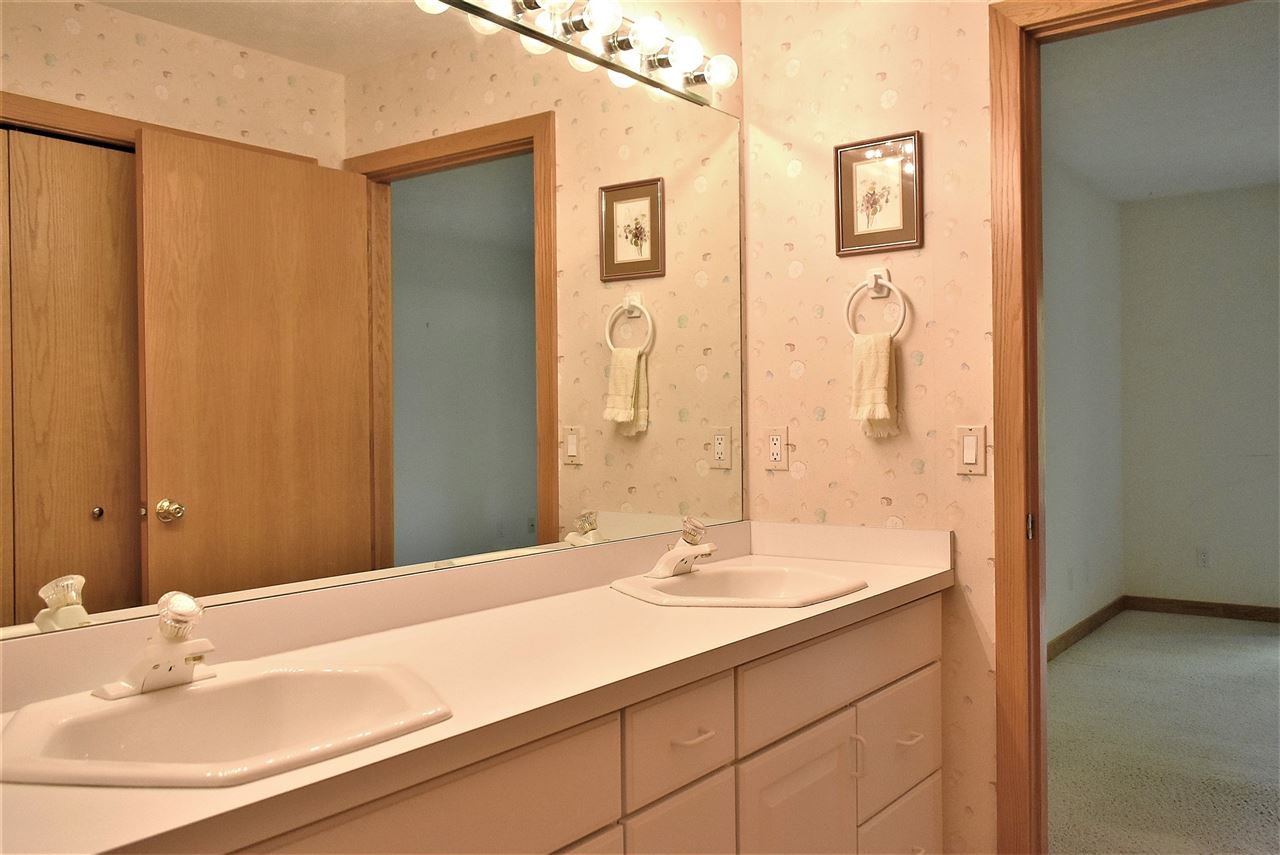 6501 Mission Ridge Traverse City, MI 49686 - Photo 17 of 45 1875120-16.JPG