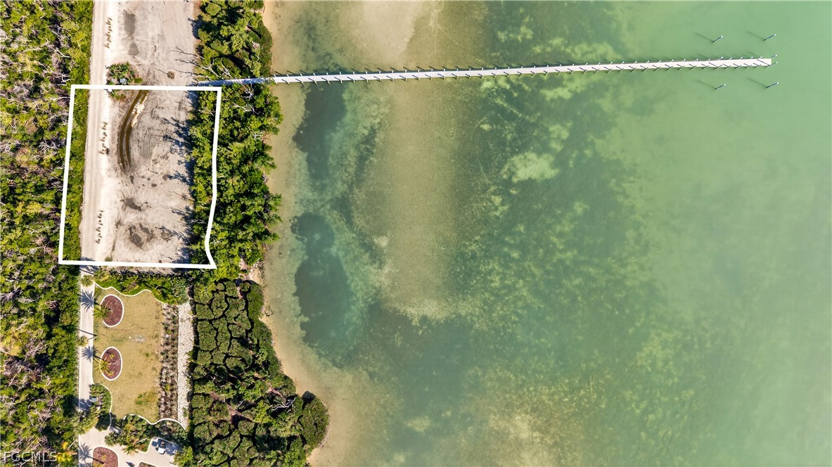 440 Useppa Island Bokeelia, FL 33922 - Photo 4 of 25 a bathroom with a shower