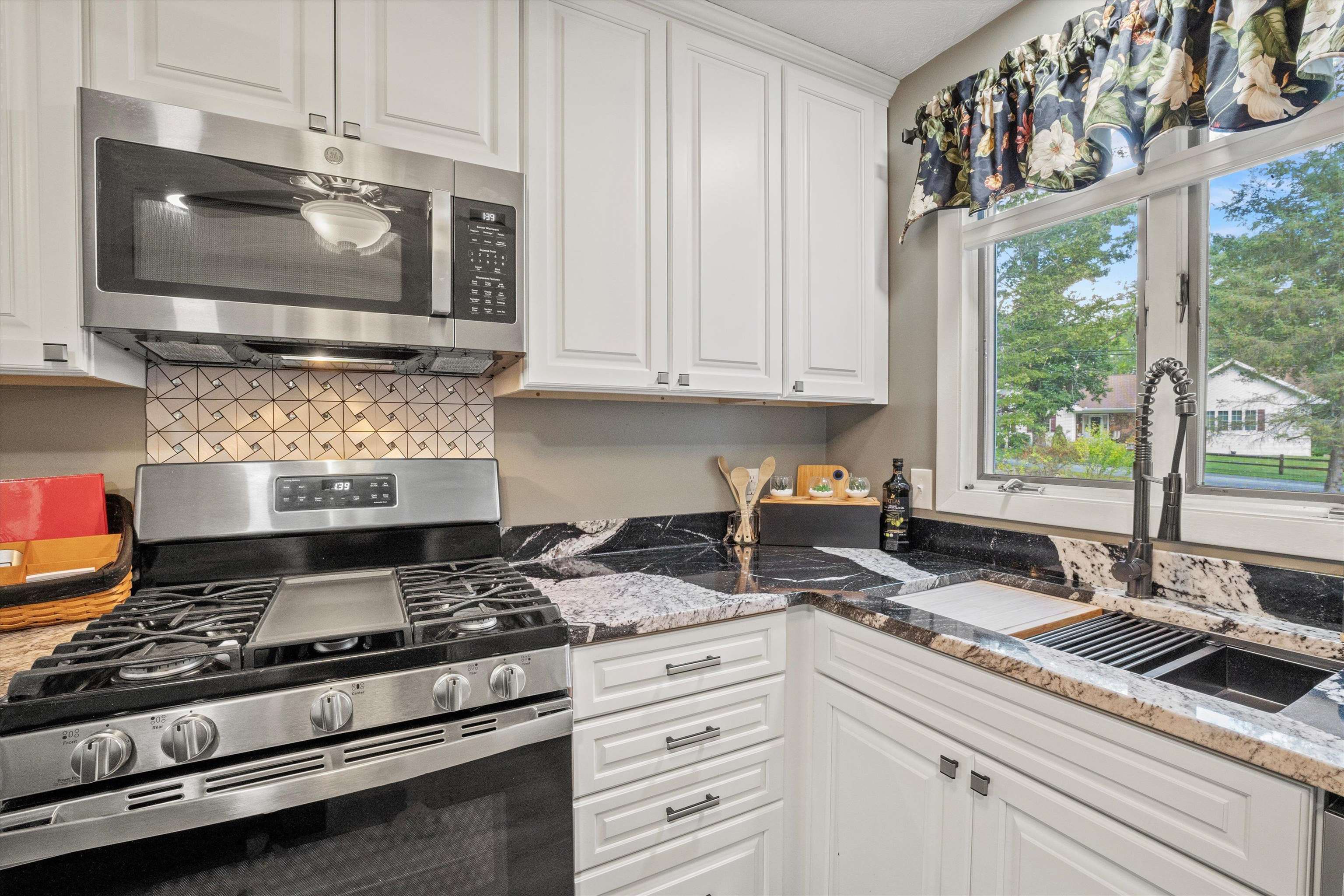 2 Prescott Heights Road Hooksett, NH 03106 - Photo 7 of 43 Gallery Image 7