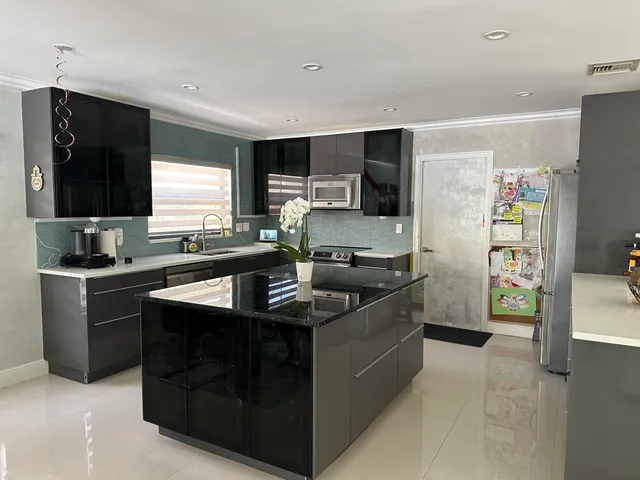 $950,000 | 11417 Little Bear Drive, Boca Raton, FL 33428