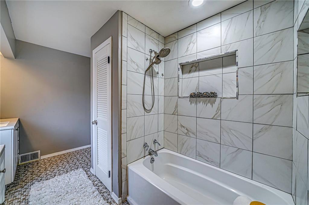206 Weavertown Road Canonsburg, PA 15317 - Photo 10 of 29 Gallery Image 10