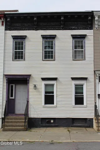 $240,000 | 17 North Lake Avenue, Albany, NY 12203