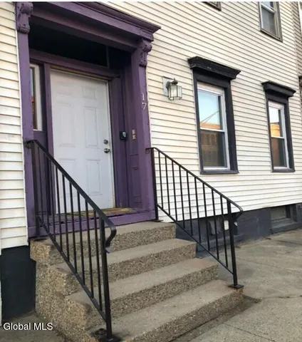 $240,000 | 17 North Lake Avenue, Albany, NY 12203