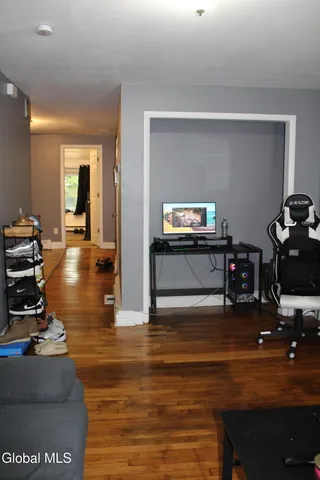 $240,000 | 17 North Lake Avenue, Albany, NY 12203