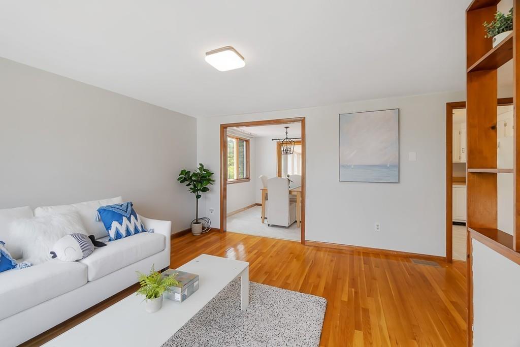 26 Cedar Road Littleton, MA 01460 - Photo 3 of 27 Gallery Image 3