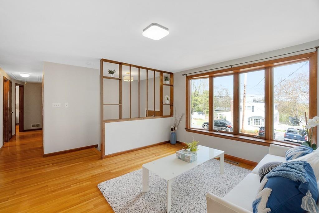 26 Cedar Road Littleton, MA 01460 - Photo 4 of 27 Gallery Image 4