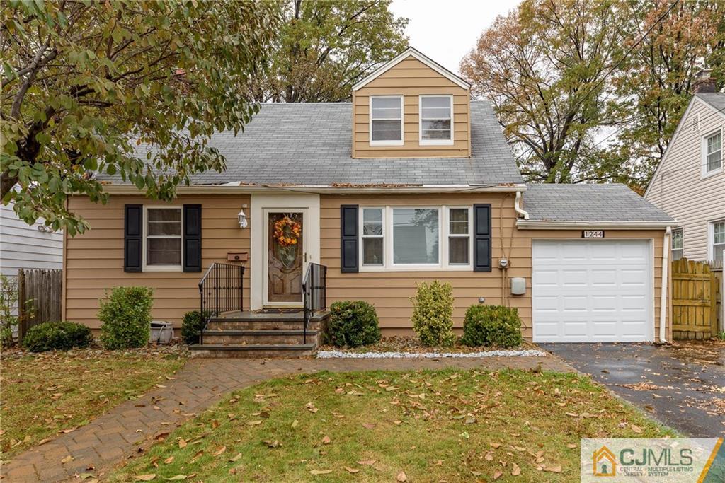 1244 Harding Avenue Union, NJ 07083 - Photo 1 of 25 Gallery Image 1