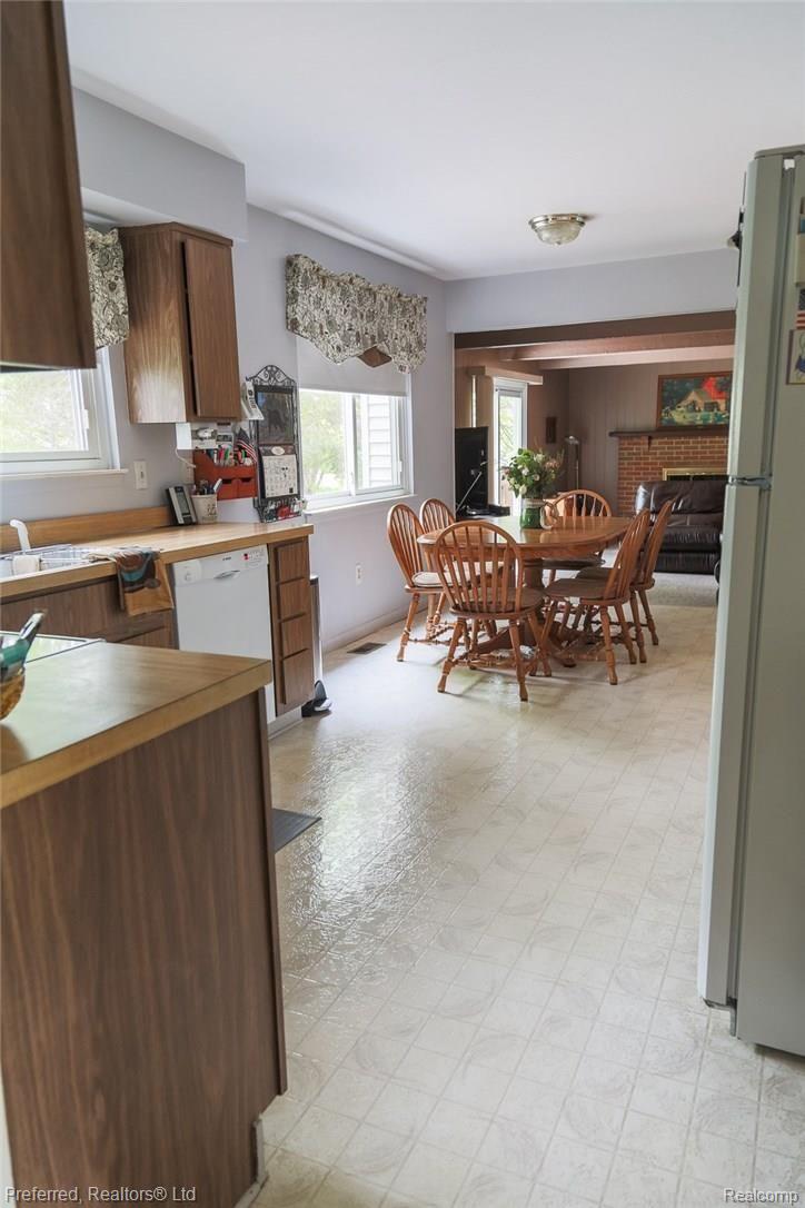 22421 Mill Road Novi, MI 48375 - Photo 8 of 46 22421MillRd-7.jpg