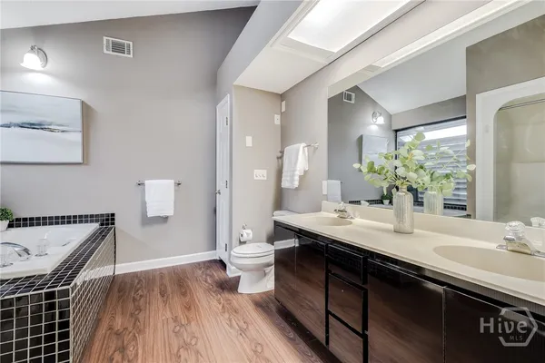 $989,000 | 122 Smith Avenue, Savannah, GA 31408