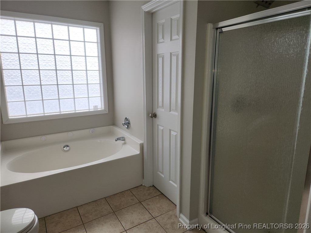 2148 Yellowbrick Road Fayetteville, NC 28314 - Photo 15 of 19 Separate shower/tub