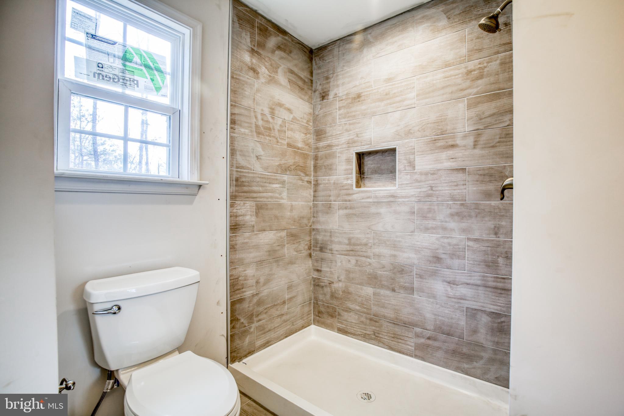 179 McCubbin Road Winchester, VA 22603 - Photo 13 of 24 Photo Similar