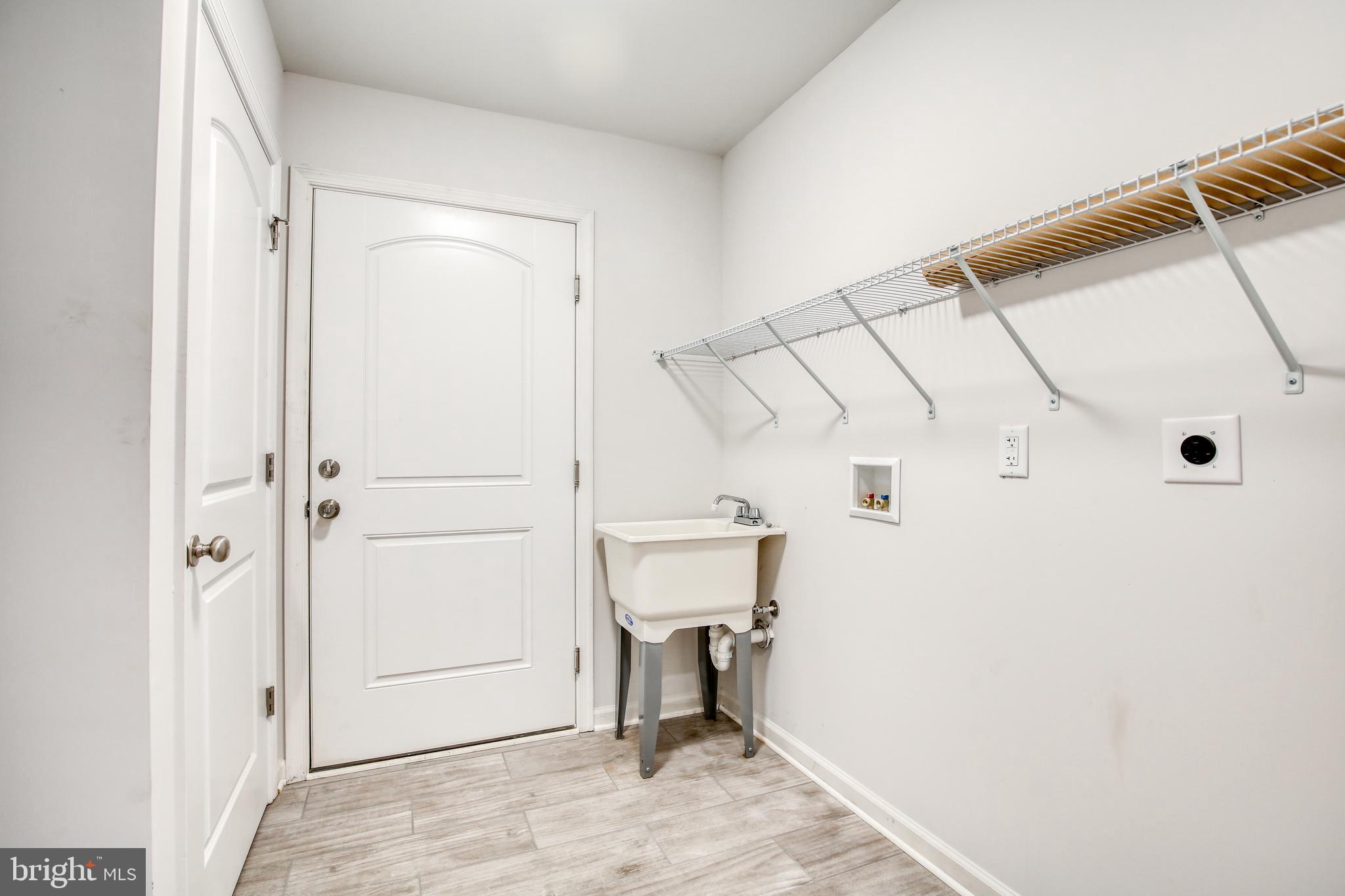179 McCubbin Road Winchester, VA 22603 - Photo 21 of 24 Photo Similar