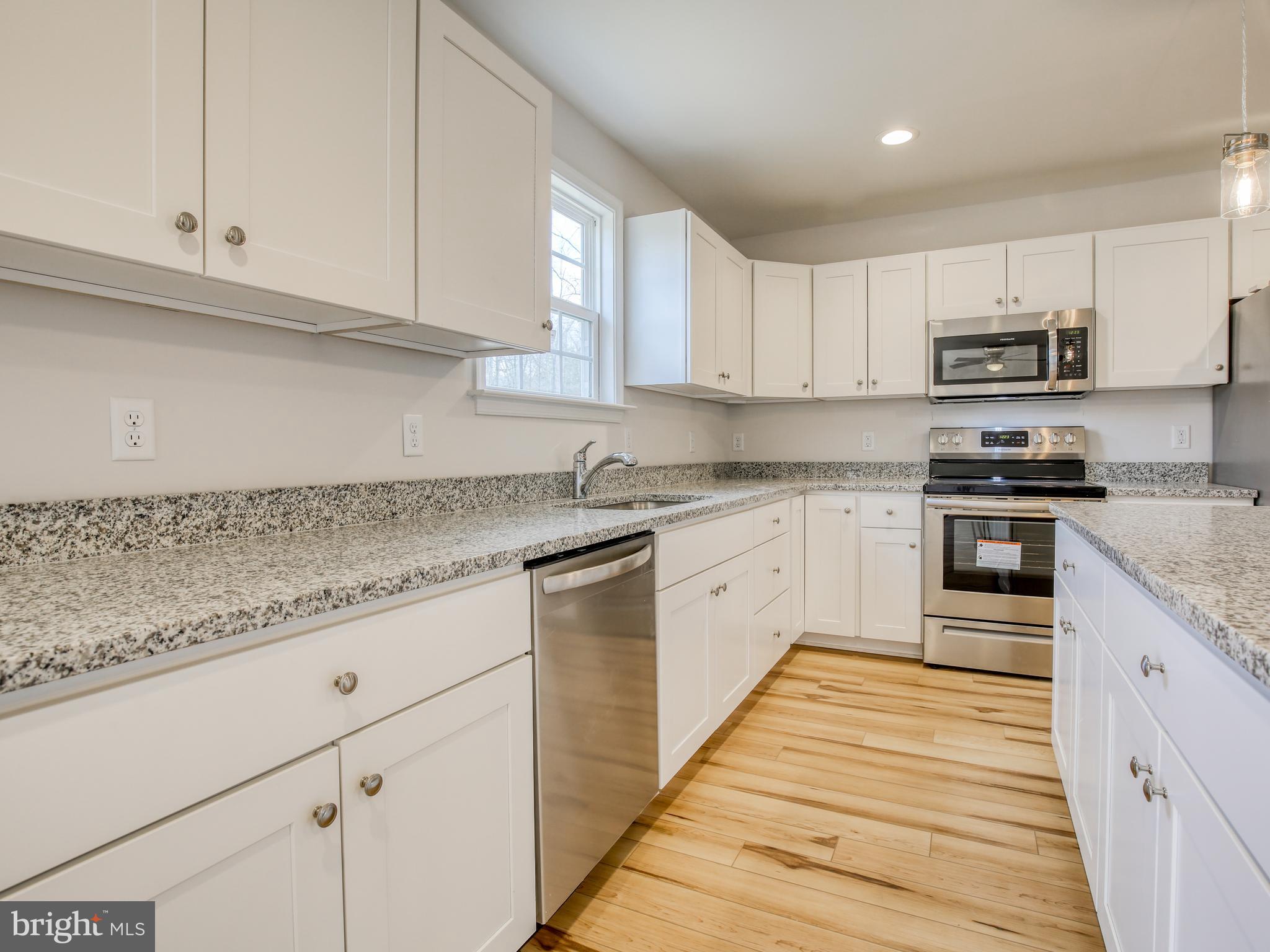 179 McCubbin Road Winchester, VA 22603 - Photo 10 of 24 Photo Similar