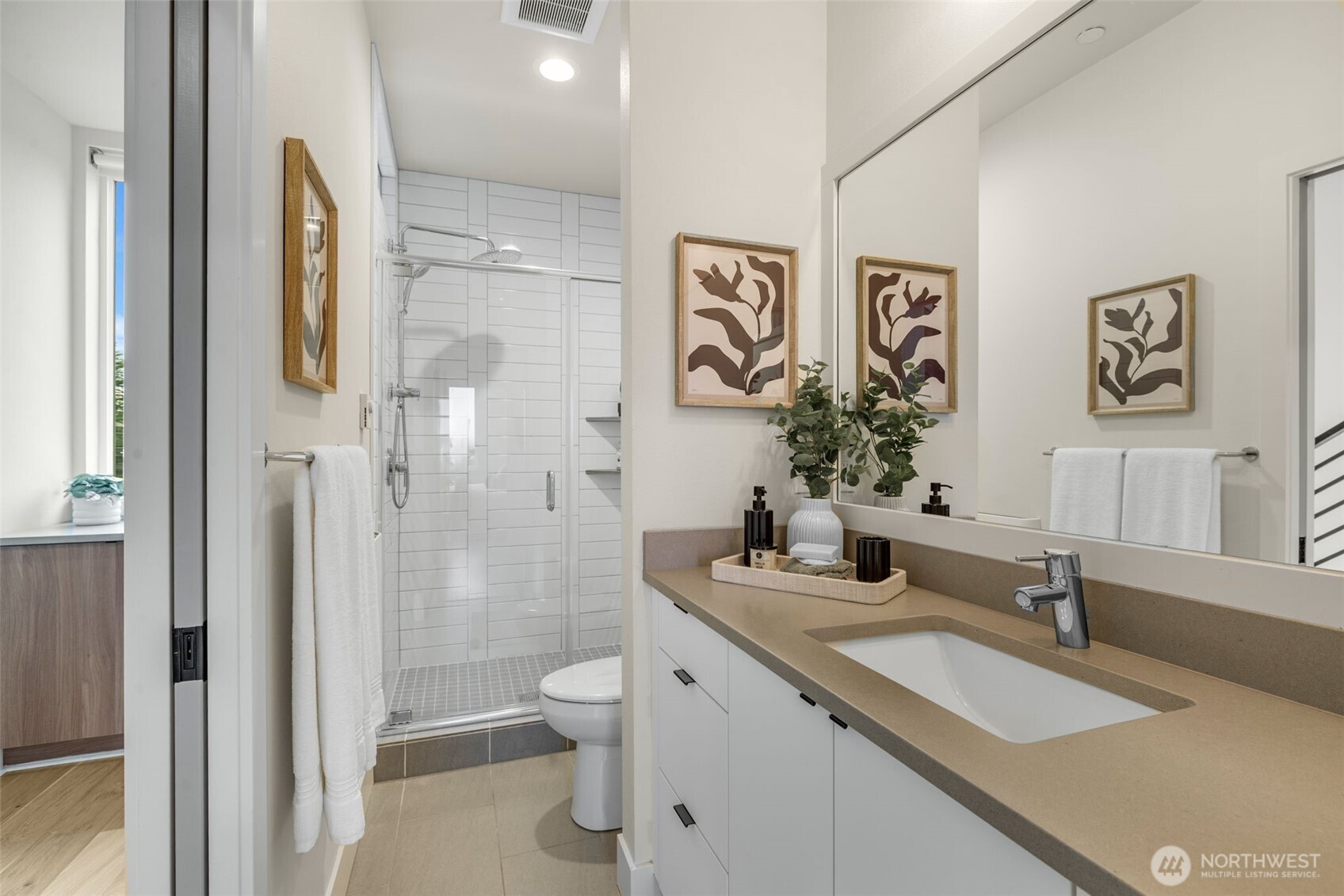 908 North 46th Street, Unit F Seattle, WA 98103 - Photo 16 of 40