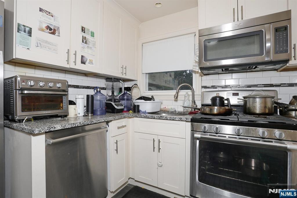 45 Webster Street Ridgefield Park, NJ 07660 - Photo 13 of 40